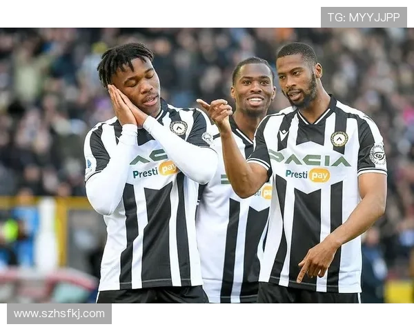 乌迪内斯主帅战术风格解析：注重防守反击与中场控制